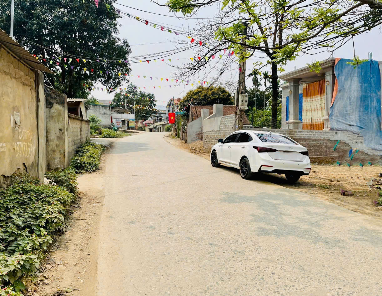 bán mảnh 130m Nam Phương Tiến , đường 9m trục kinh doanh, giá tốt